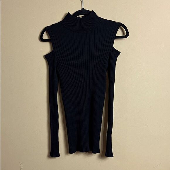 Chico’s Women’s Size 0 (Small) Black Ribbed Zip Up Back Cold Shoulder Sweater - Picture 1 of 5